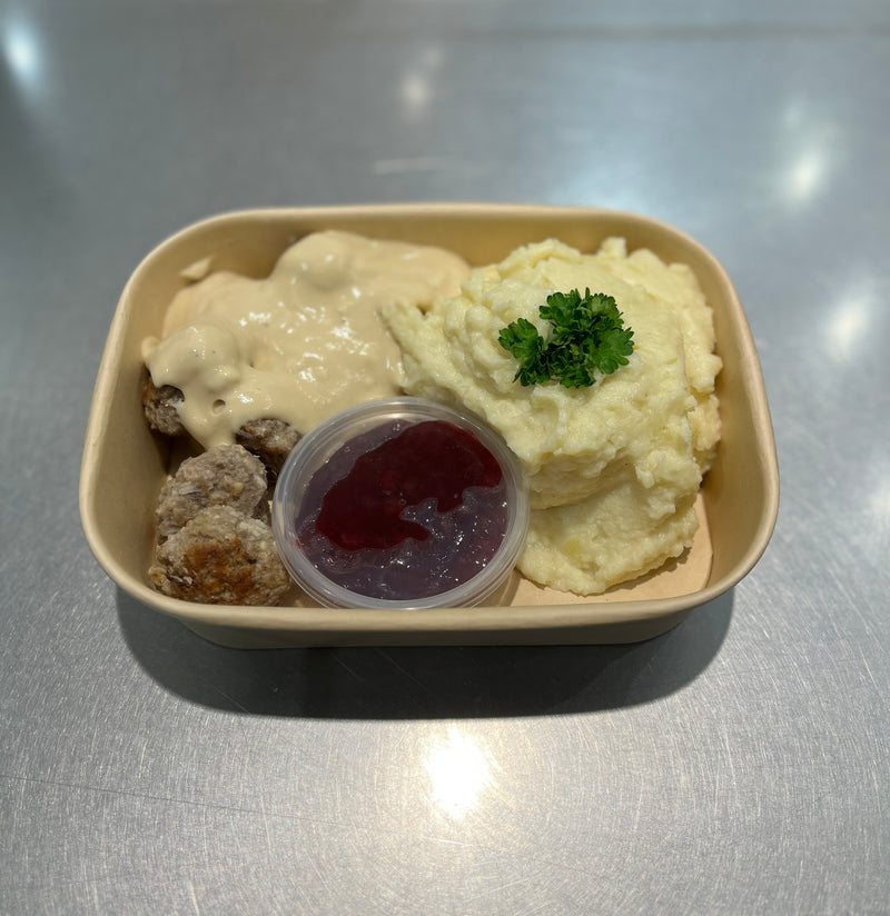 Köttbullar med potatismos och gräddsås